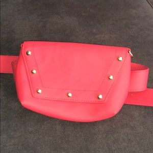 👽 crossbody/fannypack